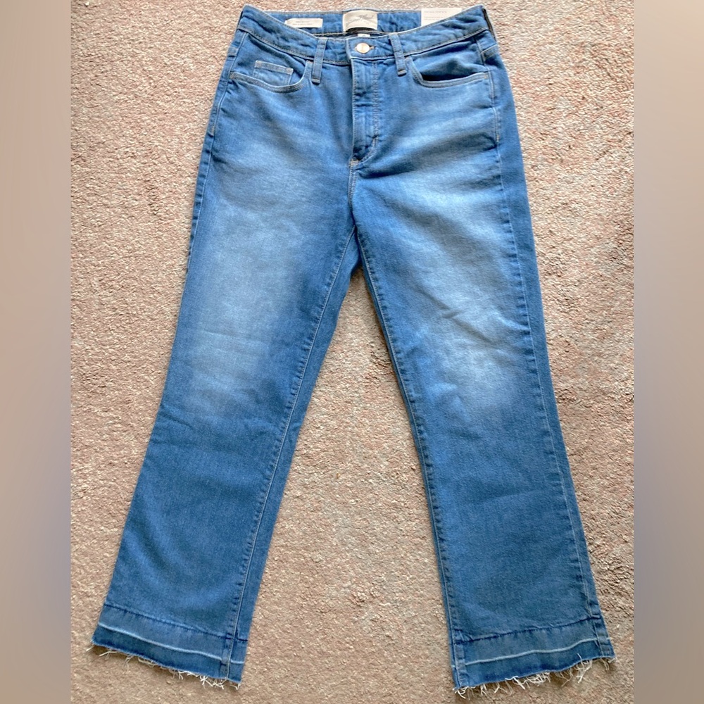 NWT Universal Thread Cropped Bootcut Jeans